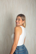 Body Básico Hueso - moda femenina AVR-lateral