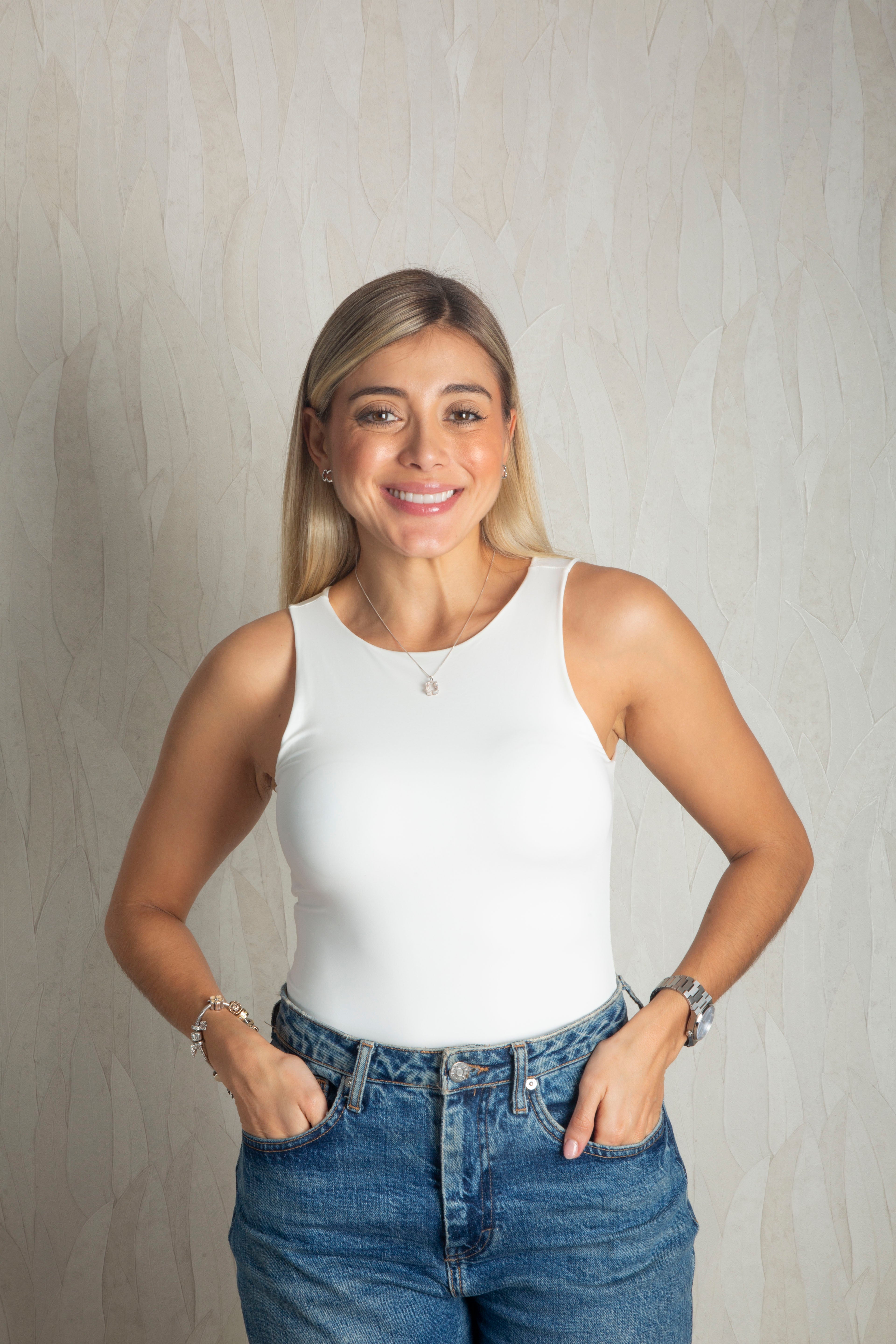 Body Básico Hueso - moda femenina AVR