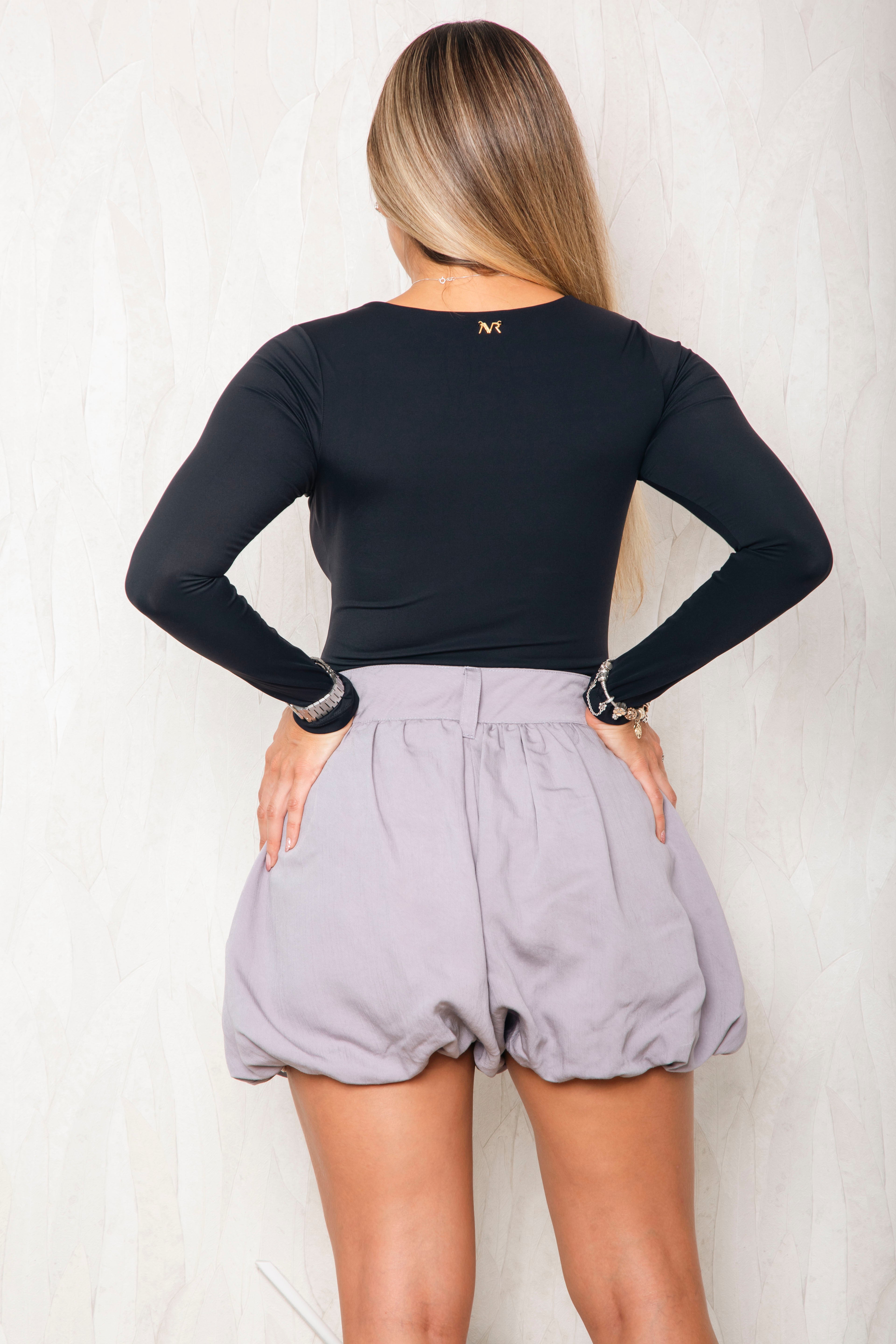 Short Génesis Gris - moda femenina AVR-lateral-espalda